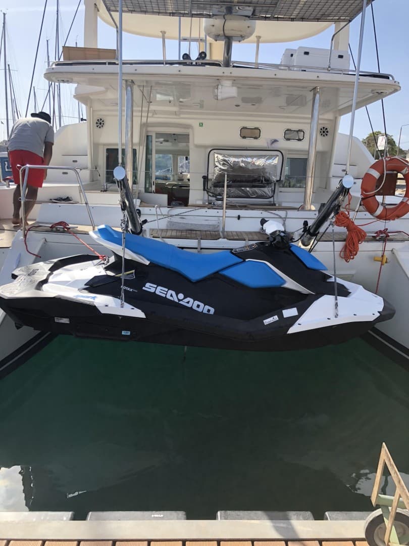 Catamaran lagoon 440 PUPA MIA photo 5