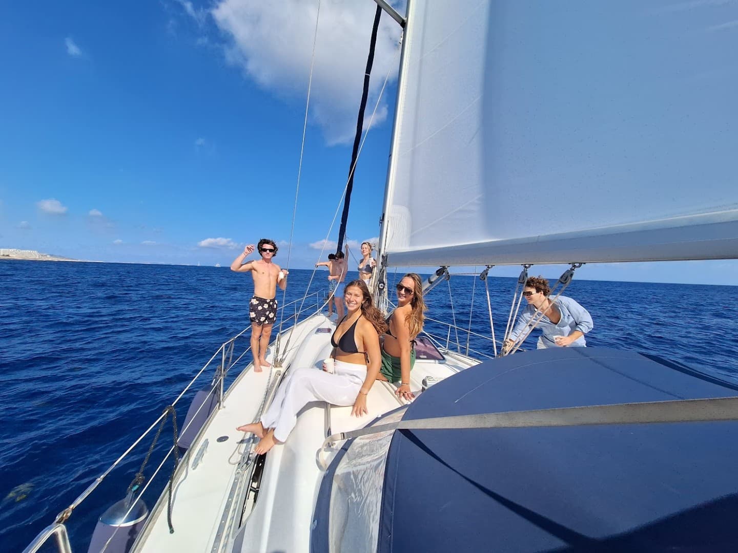 Pura Vida I - Luxury Sailing Yacht - Full-day & Sunset Charters...!