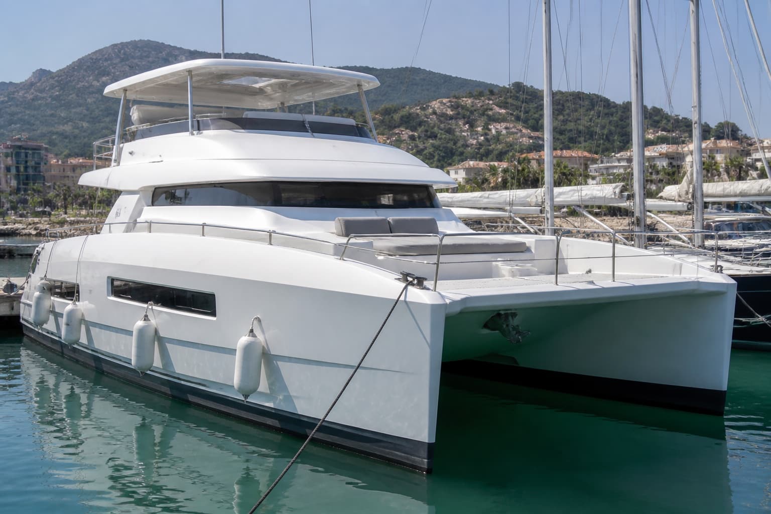 Fountaine Pajot Alegria 67