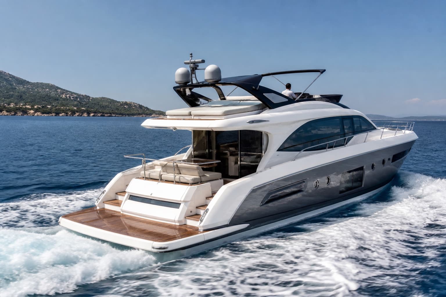 SAGITTARIUS DART 436 · day charter